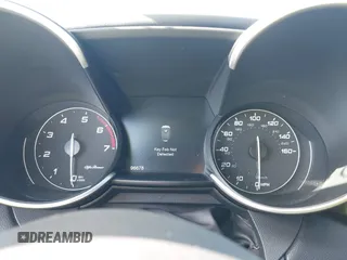 2017 Alfa Romeo Giulia Ti z VIN ZARFAECN3H7556727, wystawiony jako IAAI lot #41901444 z przebiegiem 96 678 mil mil oraz . Historia ofert i sprzedaży dostępna na DreamBid. Obrazek 7.