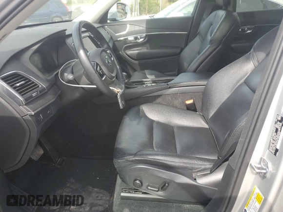 2020 Volvo XC90 Momentum with VIN YV4A221K6L1557534, listed as a Copart auction lot 56225585 with 50,378 mi miles and Salvage title. Bid and sale history available at DreamBid. Image 7.