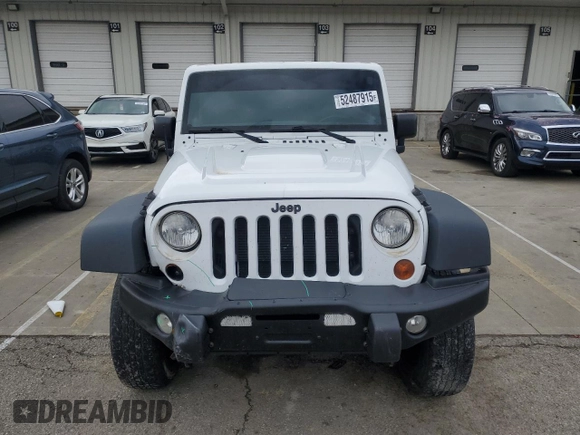2013 Jeep Wrangler Unlimited Moab with VIN 1C4BJWEG6DL583841, listed as a Copart auction lot 52487915 with 130,369 mi miles and Salvage title. Bid and sale history available at DreamBid. Image 5.