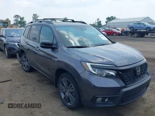 2021 Honda Passport EX-L z VIN 5FNYF8H50MB013922, wystawiony jako IAAI lot #42407204 z przebiegiem 48 978 mil mil oraz . Historia ofert i sprzedaży dostępna na DreamBid. Obrazek 1.
