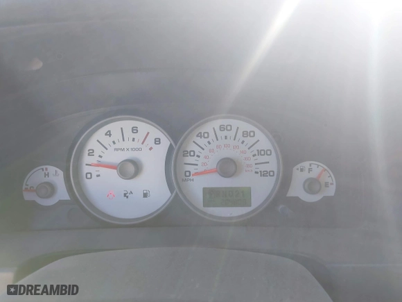 2006 Ford Escape XLS with VIN 1FMYU92Z66KB78298, listed as a IAAI auction lot 41867231 with 204,809 mi miles. Bid and sale history available at carsss.com. Image 7.
