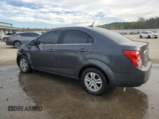 2012 Chevrolet Sonic LT z VIN 1G1JD5SB5C4218560, wystawiony jako Copart lot #75256184 z przebiegiem 182 339 mil mil oraz Szkoda całkowita • Salvage title. Historia ofert i sprzedaży dostępna na DreamBid. Obrazek 2.
