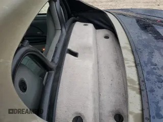 2000 Porsche Boxster z VIN WP0CA2987YU623473, wystawiony jako Copart lot #46845945 z przebiegiem 72 104 mil mil oraz Szkoda całkowita • Salvage title. Historia ofert i sprzedaży dostępna na DreamBid. Obrazek 10.