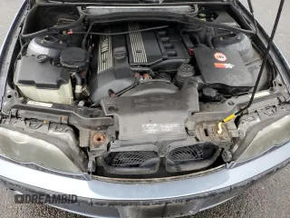 2002 BMW 3 Series 325xi with VIN WBAEU33462PF68483, listed as a Copart auction lot 82304824 with 179,275 mi miles and Salvage title. Bid and sale history available at DreamBid. Image 11.
