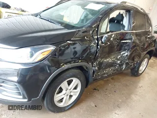 2020 Chevrolet Trax LT z VIN KL7CJPSB5LB059911, wystawiony jako IAAI lot #41660488 z przebiegiem 62 995 mil mil oraz . Historia ofert i sprzedaży dostępna na DreamBid. Obrazek 6.