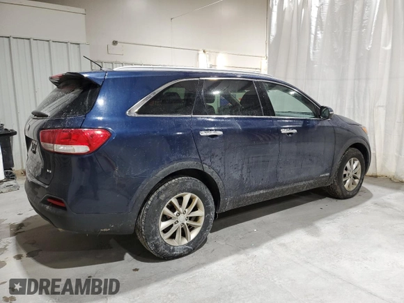 2017 Kia Sorento LX with VIN 5XYPGDA5XHG308469, listed as a Copart auction lot 52288925 with 77,454 mi miles and Salvage Title. Bid and sale history available at carsss.com. Image 3.