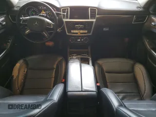2013 Mercedes-Benz M 350 z VIN 4JGDA5HB3DA118475, wystawiony jako Copart lot #57900995 z przebiegiem 140 948 mil mil oraz Czysty tytuł • Clean title. Historia ofert i sprzedaży dostępna na DreamBid. Obrazek 8.
