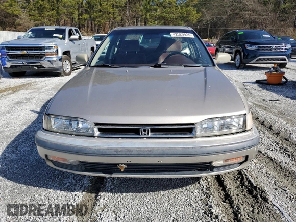 1991 Honda Accord LX with VIN JHMCB765XMC099044, listed as a Copart auction lot 42520935 with 165,870 mi miles and Salvage title. Bid and sale history available at DreamBid. Image 5.