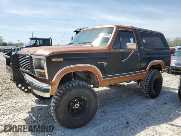 1981 Ford Bronco z VIN 1FMEU15G9BLA33517, wystawiony jako Copart lot #52392705 z przebiegiem 14 929 mil mil oraz Czysty tytuł • Clean title. Historia ofert i sprzedaży dostępna na DreamBid. Obrazek 1.