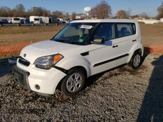 2011 Kia Soul with VIN KNDJT2A10B7325255, listed as a Copart auction lot 79096534 with 132,705 mi miles and Salvage Title. Bid and sale history available at carsss.com. Image 1.