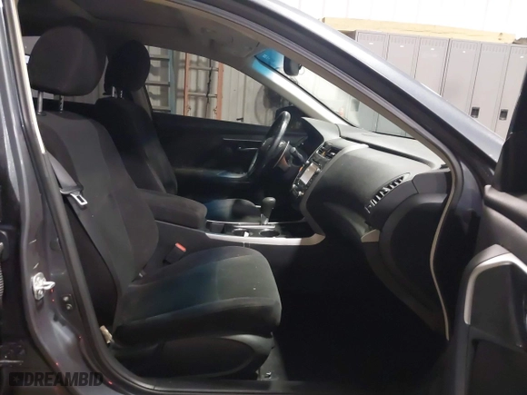 2013 Nissan Altima 3.5 SL with VIN 1N4BL3AP9DC145920, listed as a IAAI auction lot 41567844 with 140,198 mi miles. Bid and sale history available at carsss.com. Image 5.