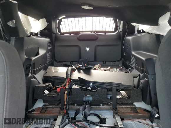 2021 Ford Police Interceptor Utility z VIN 1FM5K8AW2MNA14746, wystawiony jako Copart lot #50675495 z przebiegiem Nie podano mil oraz Nie do naprawy • Non repairable. Historia ofert i sprzedaży dostępna na DreamBid. Obrazek 10.