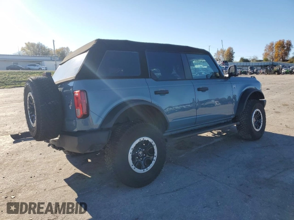2022 Ford Bronco with VIN 1FMDE5DH5NLA97519, listed as a Copart auction lot 81093884 with 32,166 mi miles and Salvage Title. Bid and sale history available at DreamBid. Image 3.
