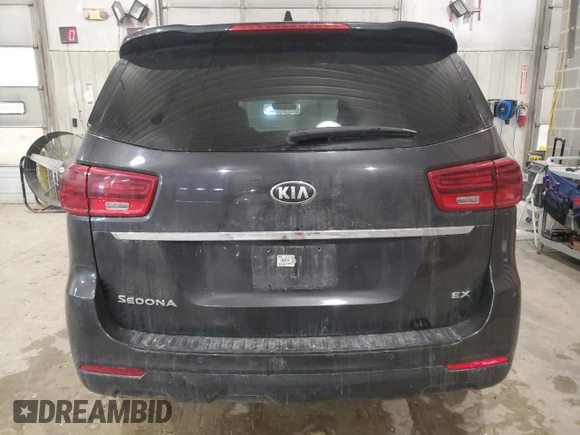 2020 Kia Sedona EX with VIN KNDMB5C17L6576246, listed as a Copart auction lot 43108735 with 150,629 mi miles and Salvage Title. Bid and sale history available at carsss.com. Image 6.