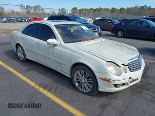 2008 Mercedes-Benz E-Class 3.0L with VIN WDBUF22XX8B205250, listed as a IAAI auction lot 41644715 with 233,381 mi miles. Bid and sale history available at carsss.com. Image 1.