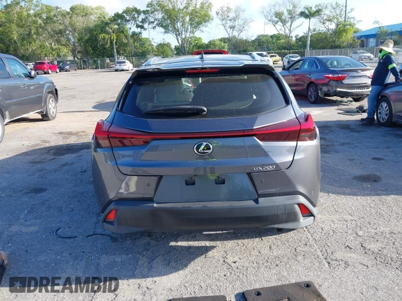2022 Lexus UX 200 с VIN JTHX3JBH3N2051968, выставлен на аукционе IAAI как лот 41965962 с пробегом 12 722 миль миль и . История ставок и продаж доступна на DreamBid. Изображение 16.