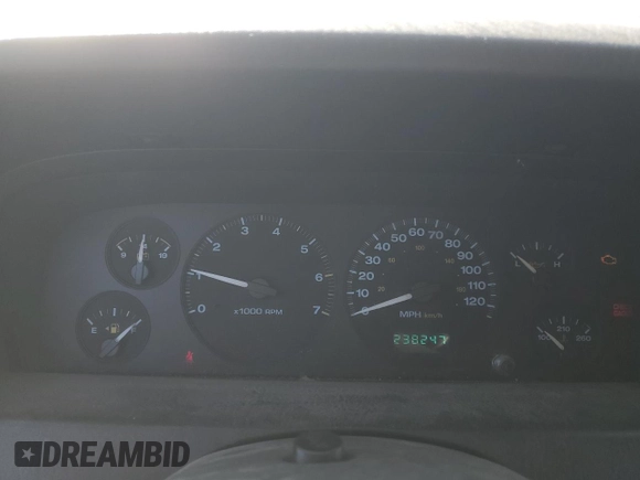 2004 Jeep Grand Cherokee Laredo with VIN 1J4GW48S54C349888, listed as a Copart auction lot 43009574 with 238,247 mi miles and Salvage title. Bid and sale history available at DreamBid. Image 9.