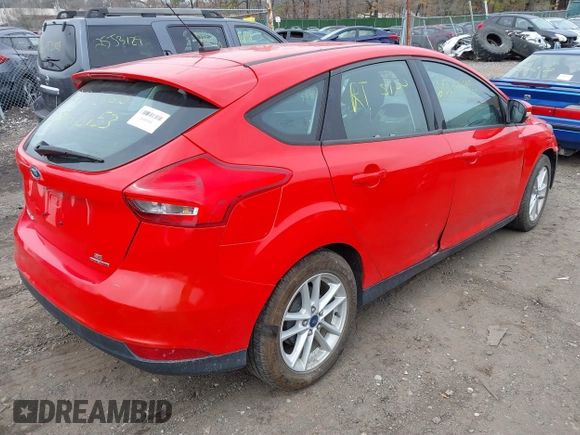 2015 Ford Focus SE with VIN 1FADP3K2XFL223205, listed as a IAAI auction lot 41896693 with 999,999 mi miles. Bid and sale history available at carsss.com. Image 4.