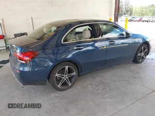 2022 Mercedes-Benz A 220 with VIN W1K3G4FB8NJ331957, listed as a IAAI auction lot 42135448 with 25,934 mi miles and . Bid and sale history available at DreamBid. Image 4.
