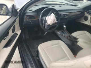 2012 BMW 3 Series 328i z VIN WBAKE3C55CE770542, wystawiony jako Copart lot #60290125 z przebiegiem 123 797 mil mil oraz Szkoda całkowita • Salvage title. Historia ofert i sprzedaży dostępna na DreamBid. Obrazek 8.