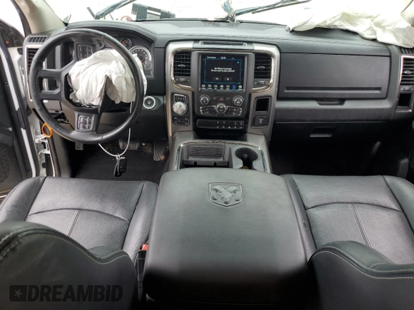 2018 Ram 1500 Sport z VIN 1C6RR7MT6JS209850, wystawiony jako Copart lot #73999674 z przebiegiem 62 109 mil mil oraz Szkoda całkowita • Salvage title. Historia ofert i sprzedaży dostępna na DreamBid. Obrazek 8.