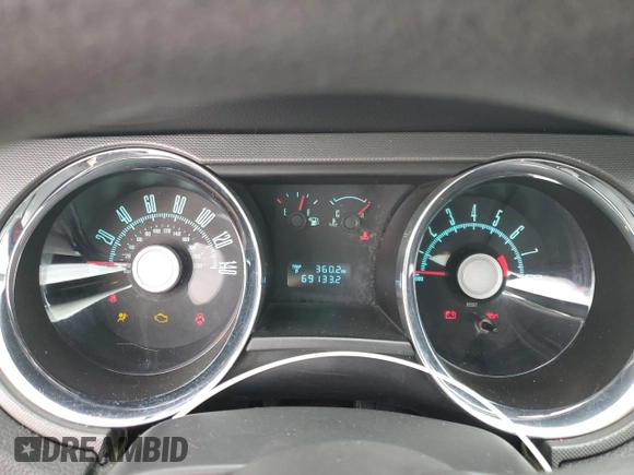 2010 Ford Mustang GT with VIN 1ZVBP8CH1A5124090, listed as a Copart auction lot 81806634 with 69,133 mi miles and Salvage title. Bid and sale history available at DreamBid. Image 9.