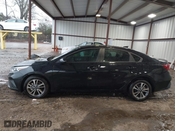 2024 Kia Forte LXS with VIN 3KPF24AD0RE823948, listed as a IAAI auction lot 41736847 with 6,566 mi miles. Bid and sale history available at carsss.com. Image 14.