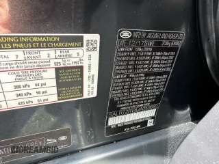 2018 Land Rover Discovery HSE Luxury with VIN SALRT2RV8JA050660, listed as a Copart auction lot 55436665 with 161,648 mi miles and Clean Title. Bid and sale history available at carsss.com. Image 10.