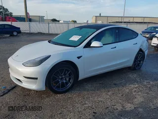 2023 Tesla Model 3 с VIN 5YJ3E1EA9PF479343, выставлен на аукционе IAAI как лот 42547545 с пробегом 11 741 миль миль и . История ставок и продаж доступна на DreamBid. Изображение 16.