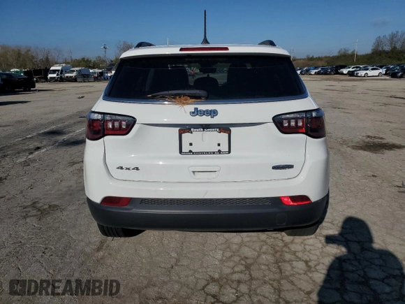 2022 Jeep Compass Latitude with VIN 3C4NJDBB8NT155351, listed as a Copart auction lot 80294454 with Not Provided miles and Salvage Title. Bid and sale history available at DreamBid. Image 6.