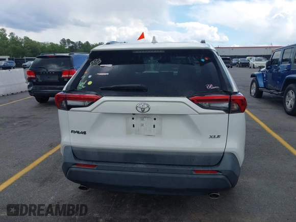 2019 Toyota RAV4 XLE with VIN 2T3W1RFV5KC028164, listed as a IAAI auction lot 42002503 with 79,346 mi miles. Bid and sale history available at carsss.com. Image 16.