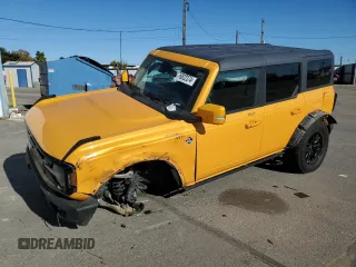 2022 Ford Bronco с VIN 1FMEE5BP6NLB66152, выставлен на аукционе Copart как лот 76822374 с пробегом 43 884 миль миль и Списание • Salvage title. История ставок и продаж доступна на DreamBid. Изображение 1.
