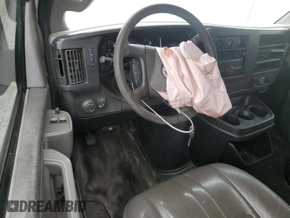 2017 Chevrolet Express Cargo z VIN 1GCWGAFF3H1147488, wystawiony jako Copart lot #51792665 z przebiegiem Nie podano mil oraz Szkoda całkowita • Salvage title. Historia ofert i sprzedaży dostępna na DreamBid. Obrazek 8.