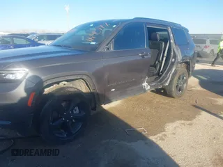 2021 Jeep Grand Cherokee Altitude z VIN 1C4RJKAG7M8209612, wystawiony jako IAAI lot #41695777 z przebiegiem 57 672 mil mil oraz . Historia ofert i sprzedaży dostępna na DreamBid. Obrazek 6.