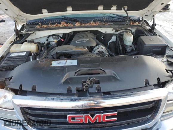 2007 GMC Sierra 1500HD SLT z VIN 1GTGK13U07F197479, wystawiony jako Copart lot #42633675 z przebiegiem 244 876 mil mil oraz Czysty tytuł • Clean title. Historia ofert i sprzedaży dostępna na DreamBid. Obrazek 11.