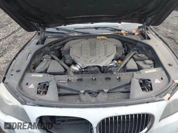 2009 BMW 7 Series 750Li с VIN WBAKB83509CY61759, выставлен на аукционе IAAI как лот 41121376 с пробегом Не указан миль и . История ставок и продаж доступна на DreamBid. Изображение 10.