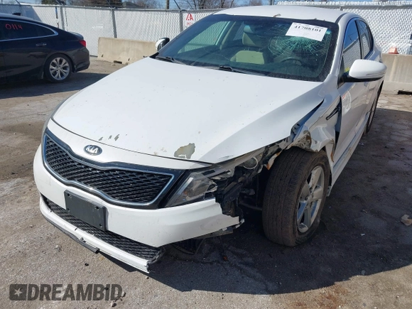 2014 Kia Optima LX with VIN 5XXGM4A73EG322983, listed as a IAAI auction lot 41708101 with 84,334 mi miles. Bid and sale history available at carsss.com. Image 6.