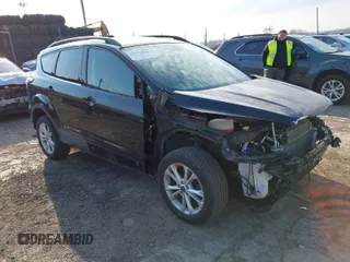 2018 Ford Escape SE z VIN 1FMCU9GD9JUC25456, wystawiony jako IAAI lot #41721436 z przebiegiem 55 642 mil mil oraz . Historia ofert i sprzedaży dostępna na DreamBid. Obrazek 1.