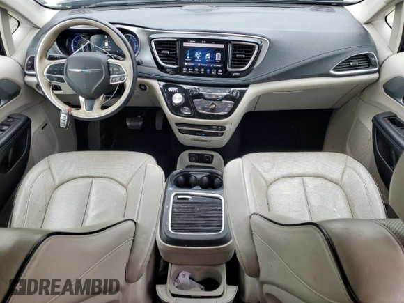 2018 Chrysler Pacifica Hybrid Limited с VIN 2C4RC1N7XJR118185, выставлен на аукционе Copart как лот 55585985 с пробегом 95 202 миль миль и Списание • Salvage title. История ставок и продаж доступна на DreamBid. Изображение 8.