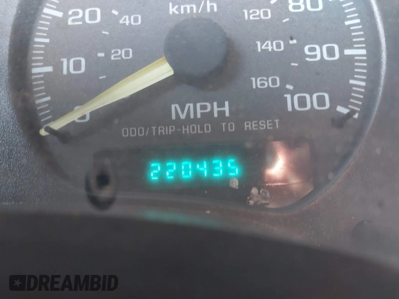 1998 GMC Sonoma with VIN 1GTCS1448WK502617, listed as a IAAI auction lot 41476320 with 220,435 mi miles. Bid and sale history available at carsss.com. Image 15.
