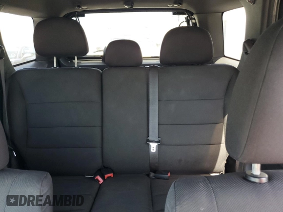 2010 Ford Escape XLT с VIN 1FMCU0D77AKA50940, выставлен на аукционе Copart как лот 55066975 с пробегом 169 940 миль миль и Списание • Salvage title. История ставок и продаж доступна на DreamBid. Изображение 10.