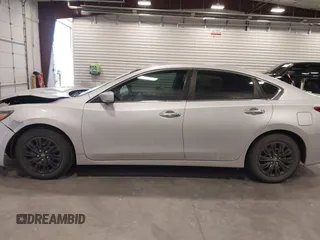 2018 Nissan Altima 2.5 SR with VIN 1N4AL3AP5JC294624, listed as a IAAI auction lot 41701907 with 89,340 mi miles. Bid and sale history available at carsss.com. Image 13.