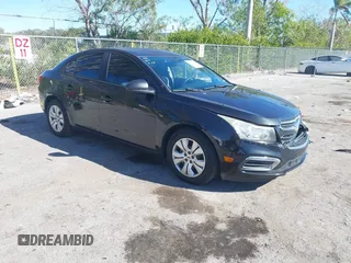 2015 Chevrolet Cruze LS z VIN 1G1PA5SH2F7157615, wystawiony jako IAAI lot #41239084 z przebiegiem 95 353 mil mil oraz . Historia ofert i sprzedaży dostępna na DreamBid. Obrazek 1.