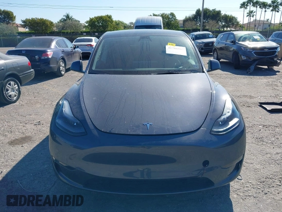 2022 Tesla Model Y Performance with VIN 7SAYGDEF6NF540094, listed as a IAAI auction lot 41786865 with 28,356 mi miles and . Bid and sale history available at DreamBid. Image 12.