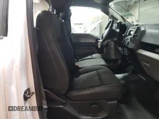 2019 Ford F-150 XL z VIN 1FTMF1C54KKD08521, wystawiony jako Copart lot #83483684 z przebiegiem 119 021 mil mil oraz Szkoda całkowita • Salvage title. Historia ofert i sprzedaży dostępna na DreamBid. Obrazek 10.