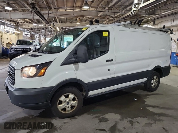 2019 Ford Transit с VIN 1FTYR1YG0KKA38013, выставлен на аукционе IAAI как лот 42832415 с пробегом 113 443 миль миль и . История ставок и продаж доступна на DreamBid. Изображение 19.
