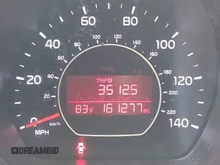 2016 Kia Soul z VIN KNDJN2A27G7838917, wystawiony jako IAAI lot #42458302 z przebiegiem 161 277 mil mil oraz . Historia ofert i sprzedaży dostępna na DreamBid. Obrazek 15.