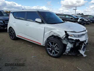 2021 Kia Soul GT-Line with VIN KNDJ63AU4M7744073, listed as a Copart auction lot 77867864 with 67,436 mi miles and Salvage Title. Bid and sale history available at DreamBid. Image 4.
