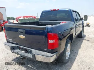 2007 Chevrolet Silverado 1500 1LT with VIN 2GCEC13J971511292, listed as a IAAI auction lot 42181818 with 239,647 mi miles and . Bid and sale history available at DreamBid. Image 4.