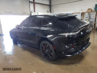 2021 Aston Martin DBX with VIN SCFVUJAW1MTV00712, listed as a Copart auction lot 88220585 with 17,967 mi miles and Salvage Title. Bid and sale history available at carsss.com. Image 2.